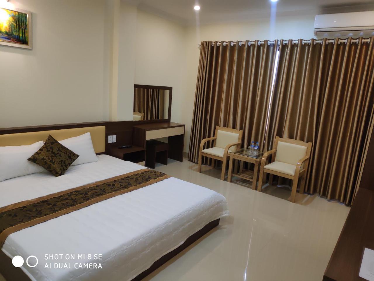 Ngoc Anh Hotel Ха Лонг Екстериор снимка